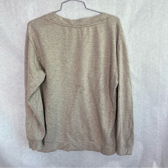 5/$25 Orvis sweatshirt medium - Picture 2 of 3